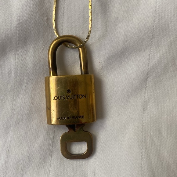Louis Vuitton Gold Lock and Key on Chain - Picture 3 of 7